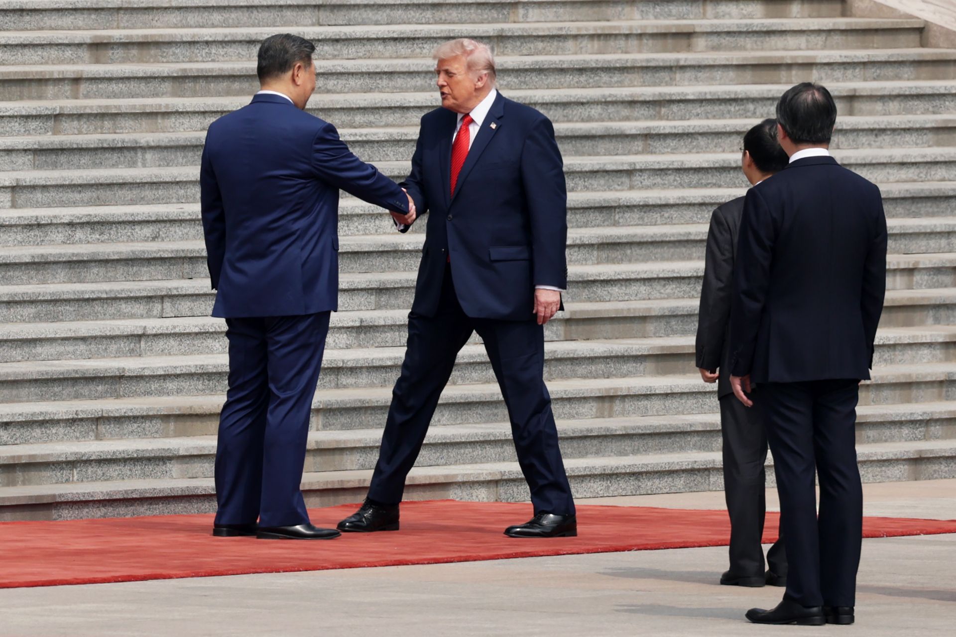 Oczy świata zwrócone na Pekin. Co uzgodnią Trump z Xi?