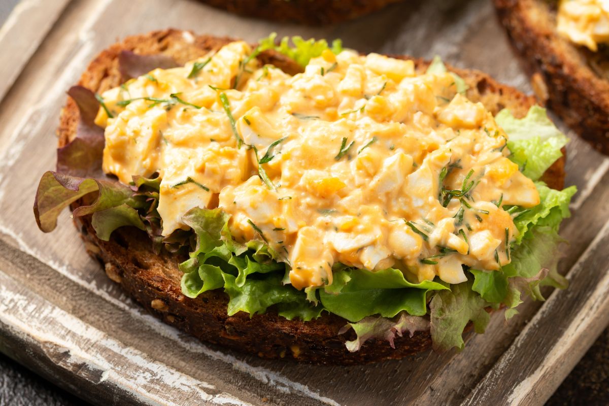 Dorzucam do jajecznicy. Jest zdrowsza i smakuje wyśmienicie