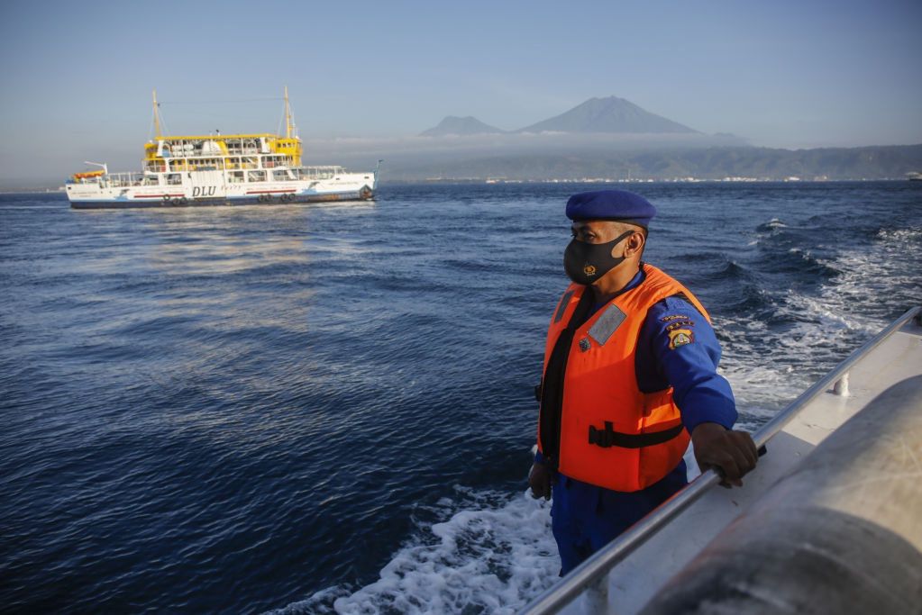 Zatonął prom w pobliżu Bali. realizowane są poszukiwania 43 osób