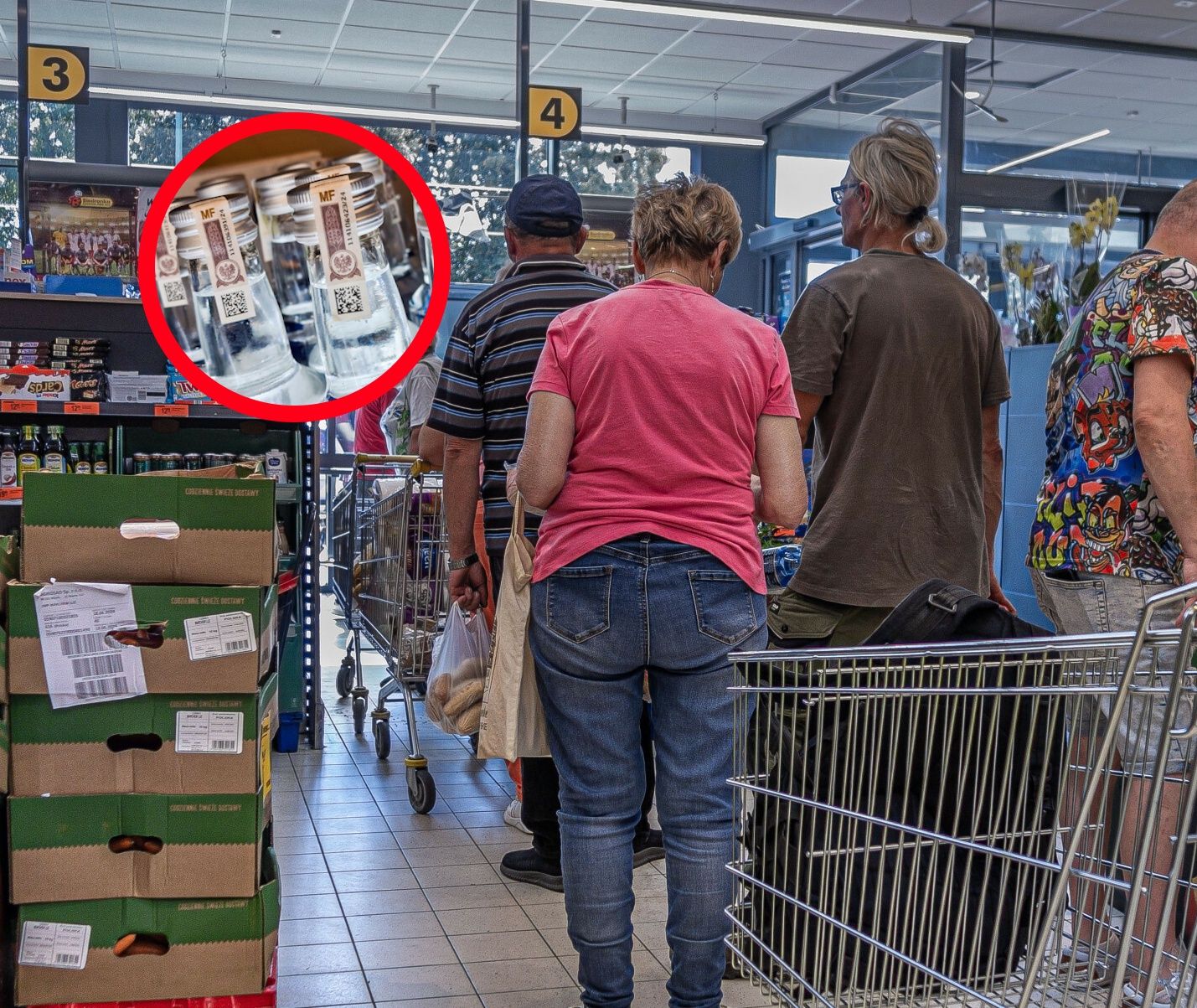 Rozdają alkohol "w promocji'. Lekarz: Biedronka powinna się wstydzić