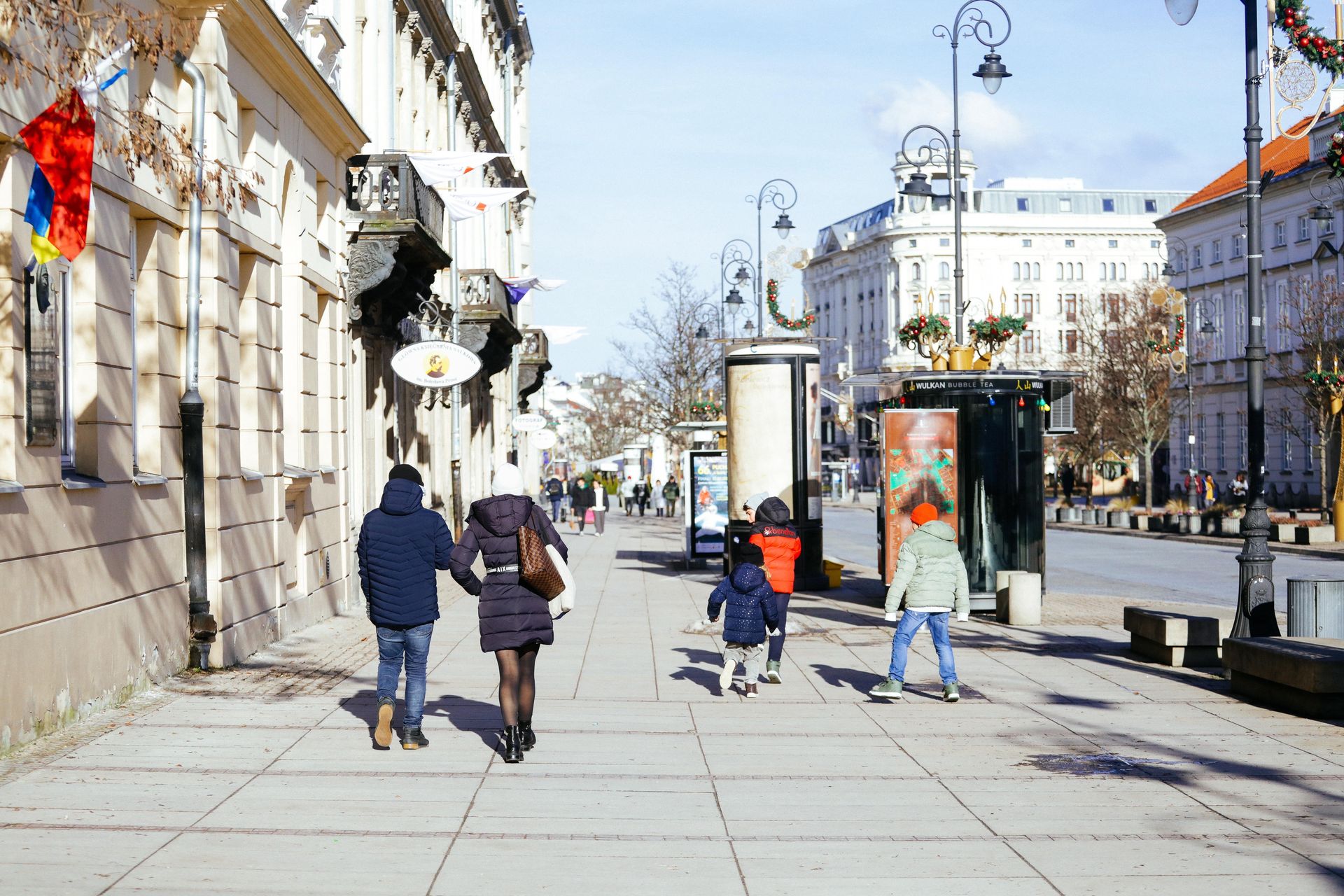 Smerfy otwarci na obcokrajowców? Nowy sondaż mówi wszystko