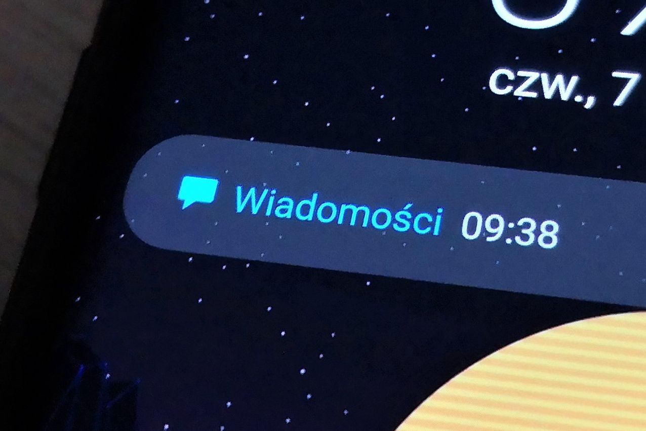 Fałszywy SMS. Oszuści podszywają się pod ZUS