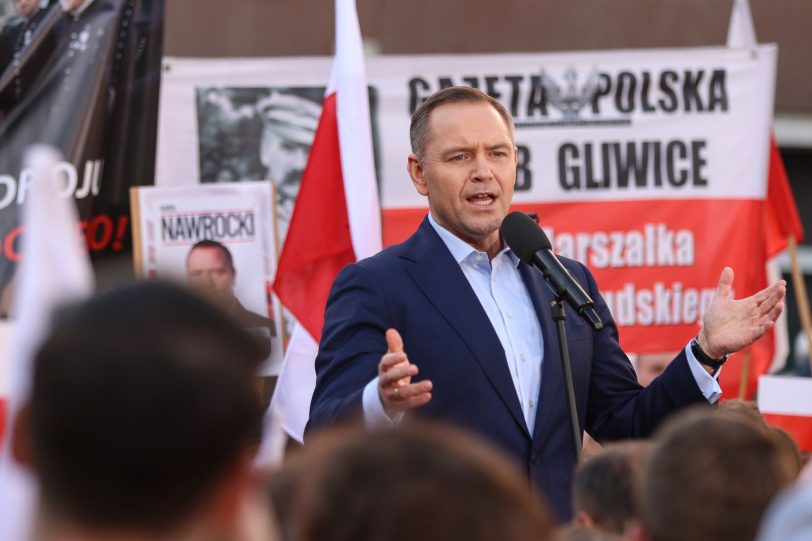 Nawrocki pożyczył pieniądze Jerzemu. Jednak nie za darmo