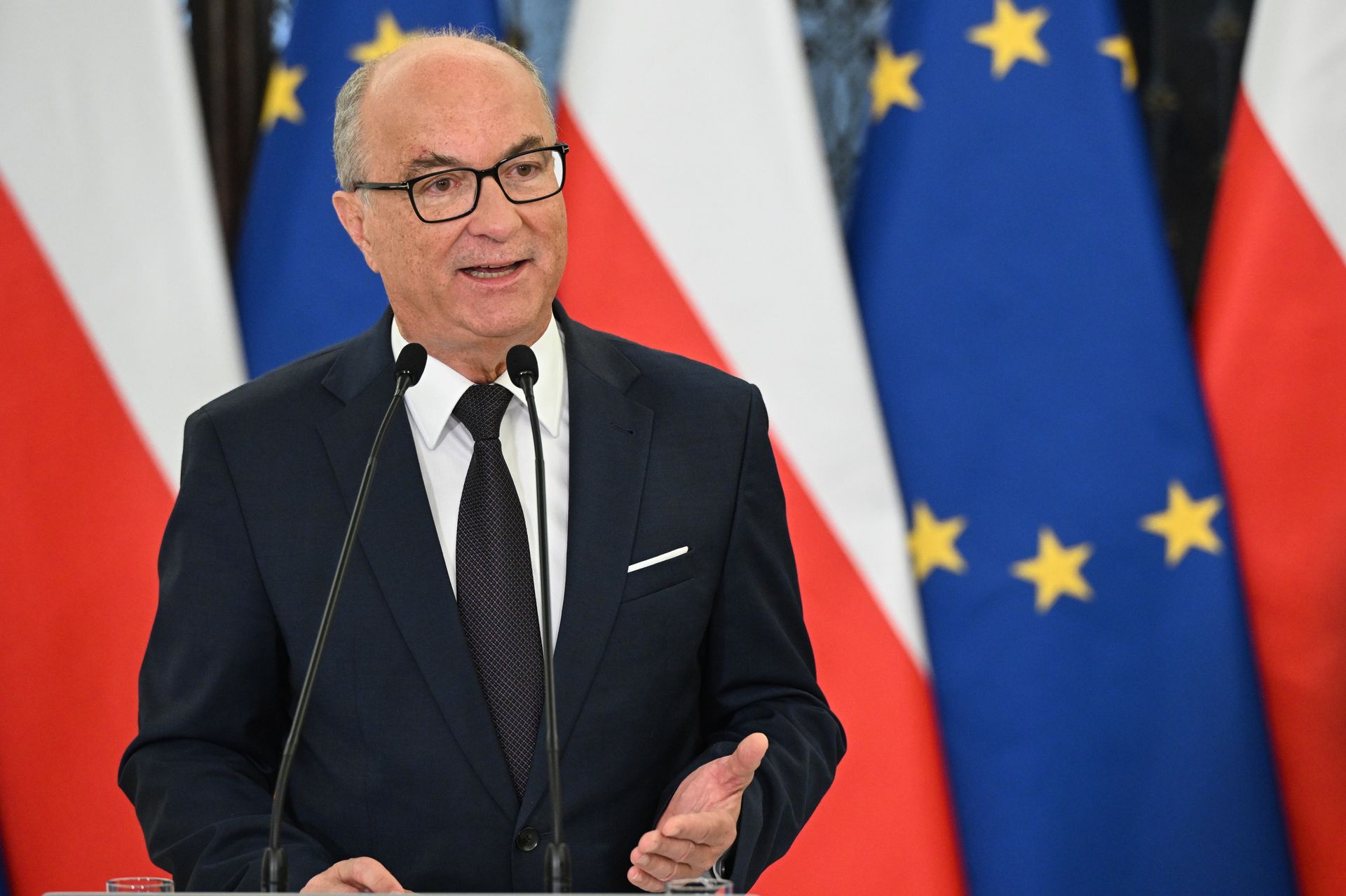 Amerykańska baza dla Polski. Czarzasty przypomina obietnice Trumpa