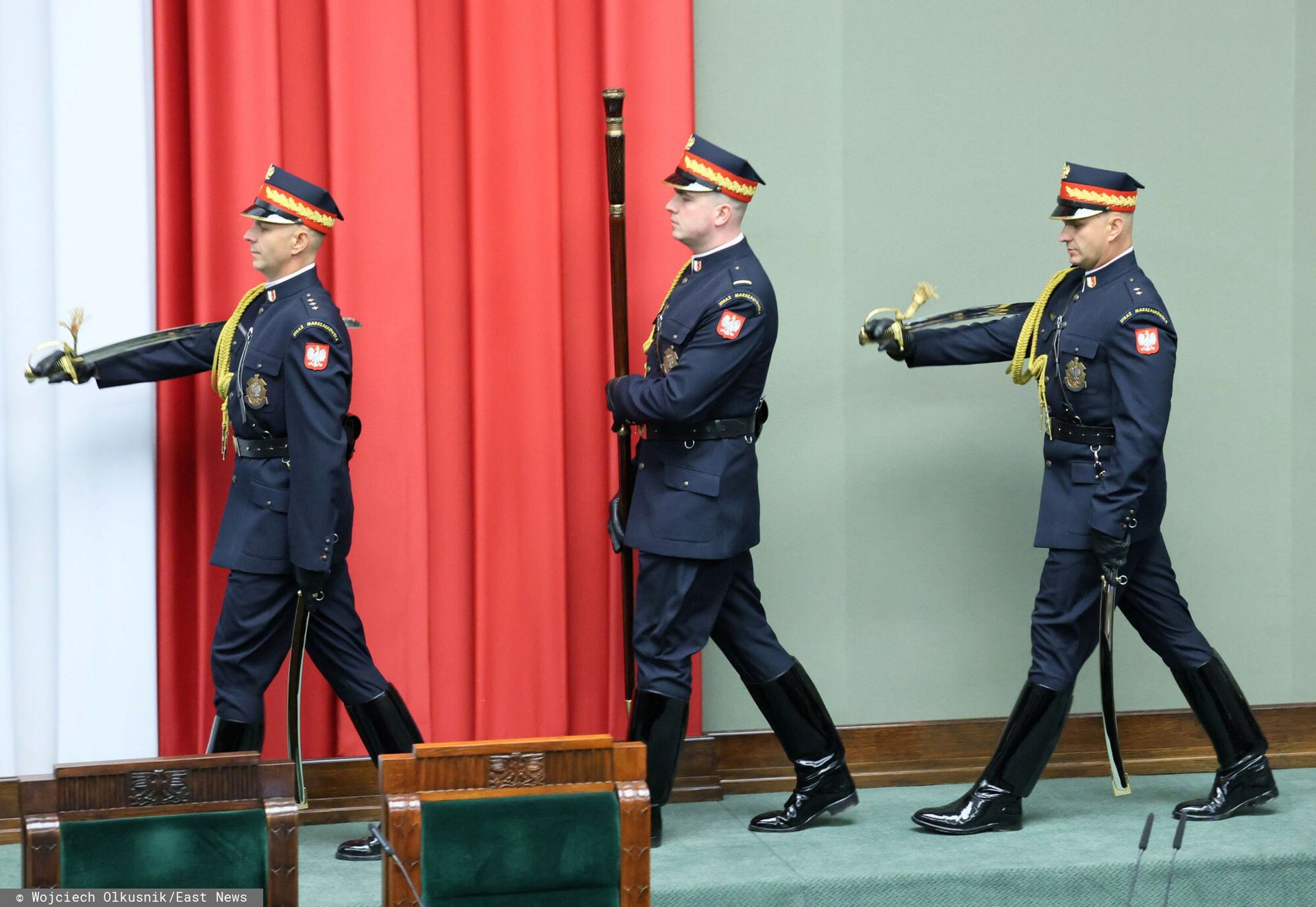 Szkolenia dla posłów. Powodem alarmy i nalot dronów
