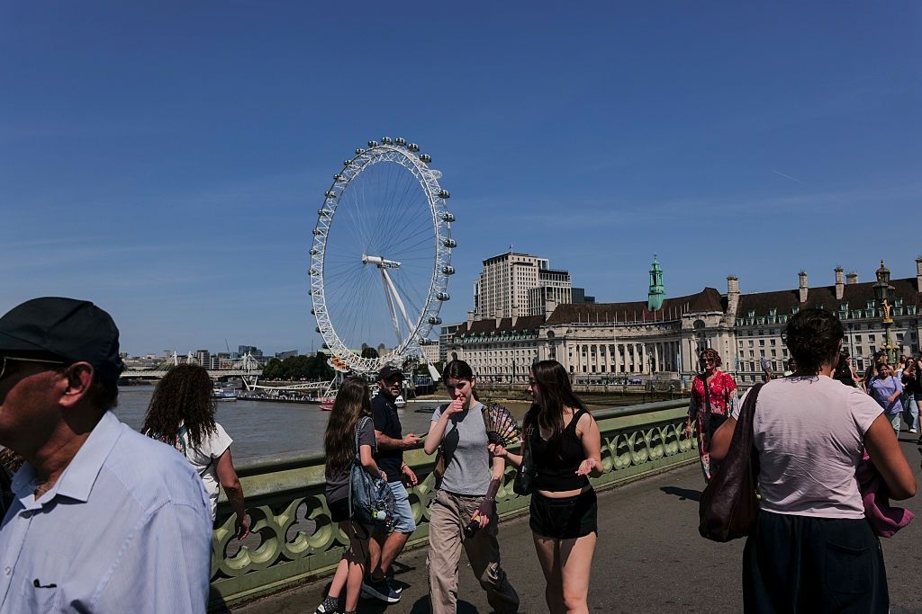 Polacy mogą stracić świadczenia w UK. Lider sondaży chce zmian