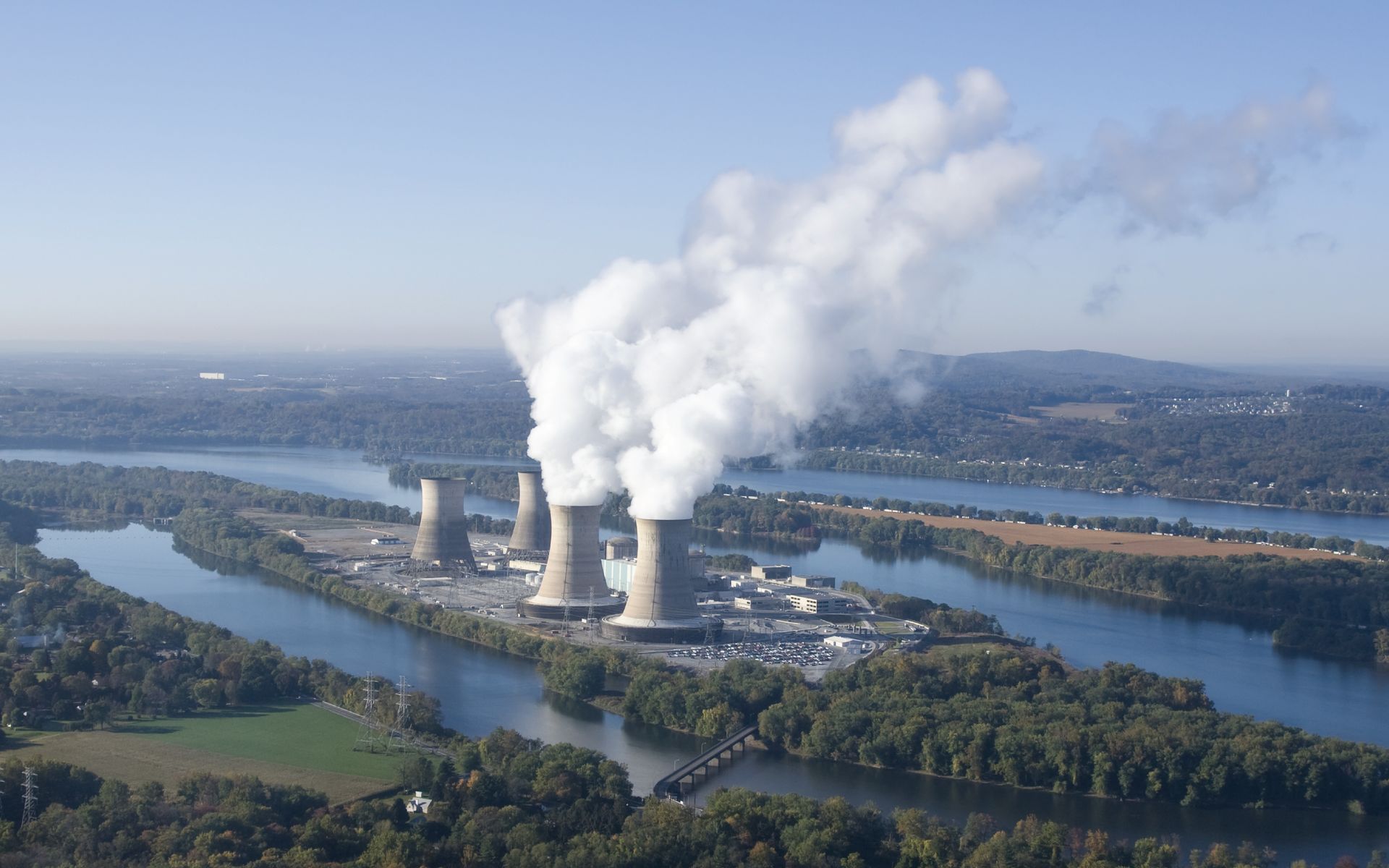 Chińska pływająca wyspa z reaktorem. Nowa era energetyki morskiej