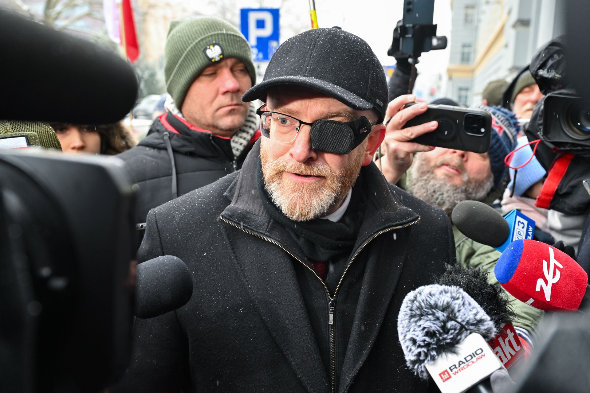 Braun w prokuraturze. Chodzi o wtargnięcie do szpitala w Oleśnicy