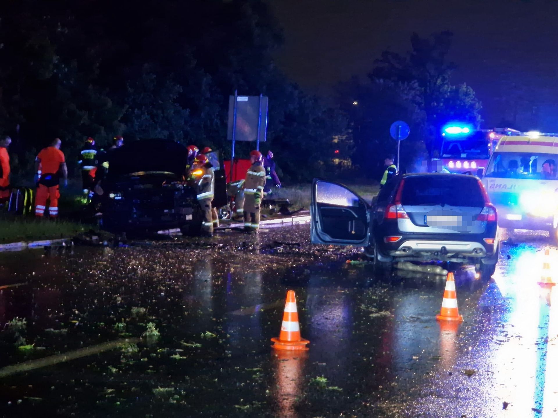 Śmiertelny wypadek w Warszawie. Dwie osoby nie żyją