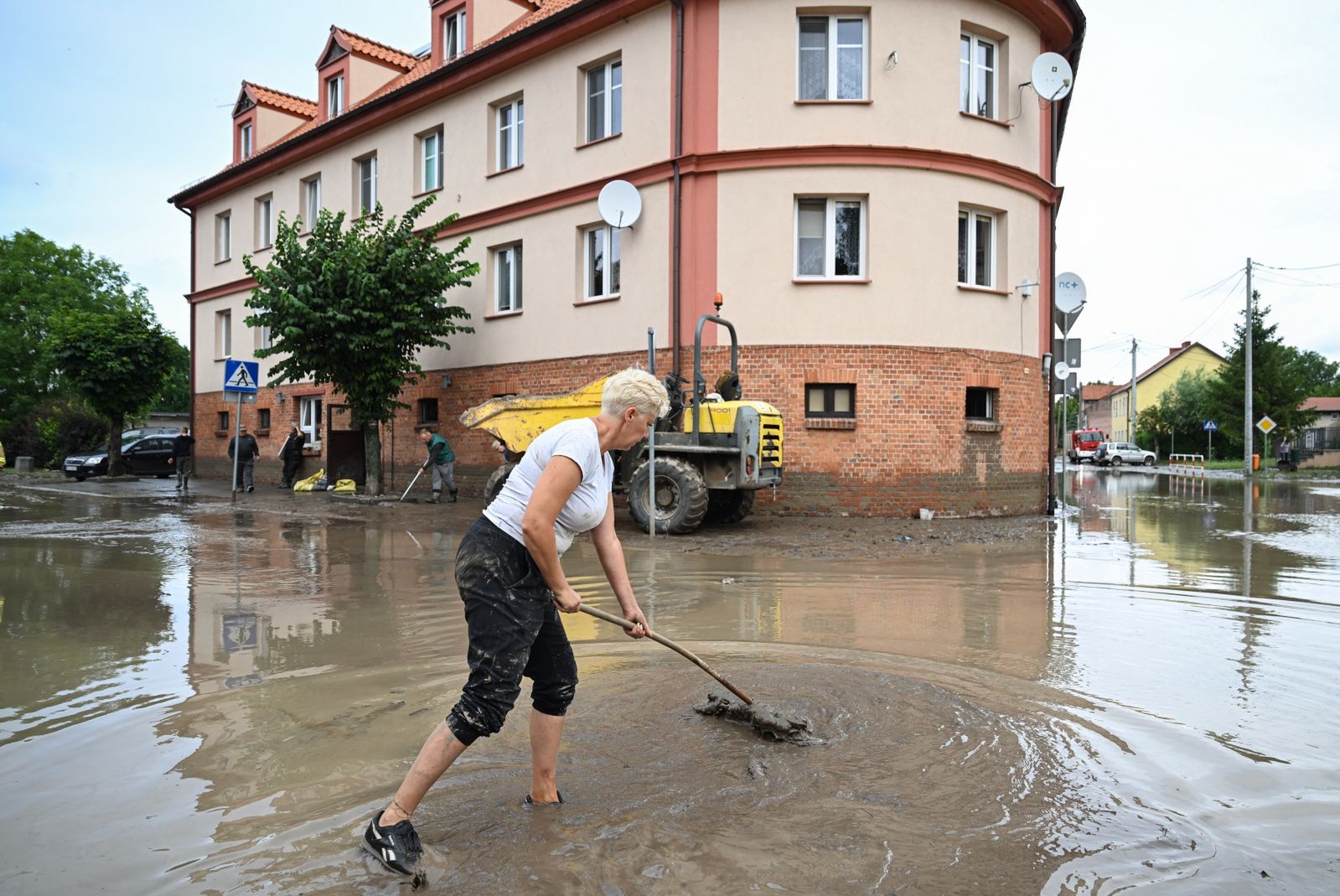 Opady się skończą? IMGW uspokaja