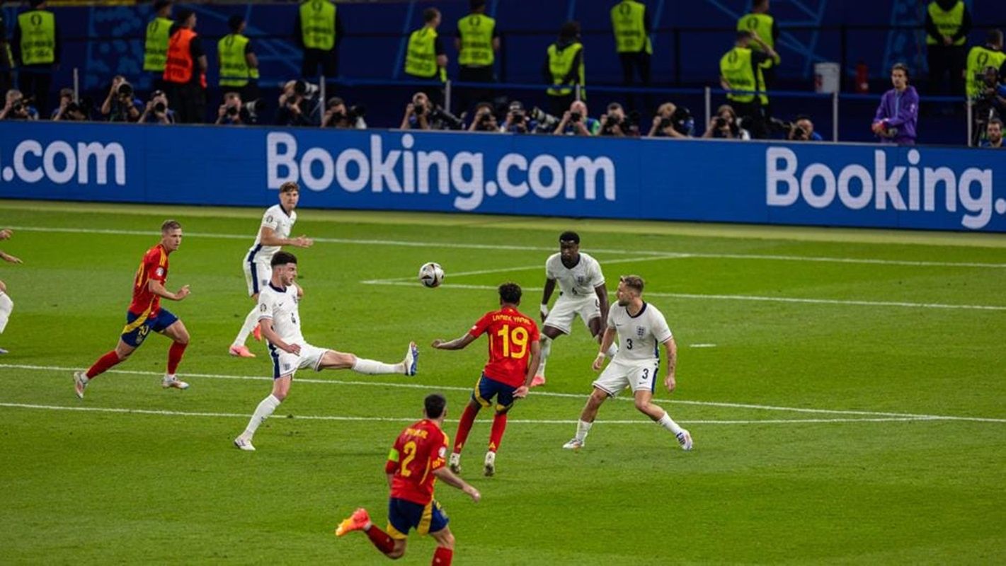 Booking.com przedłuża sponsoring UEFA. Umowa obejmuje Euro 2028 i Euro kobiet 2029