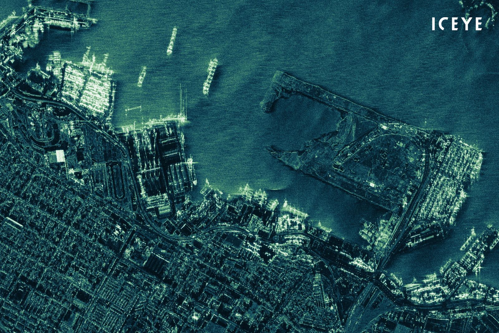 Nowy sprzęt dla wojska. Będą widzieć wszystko z kosmosu