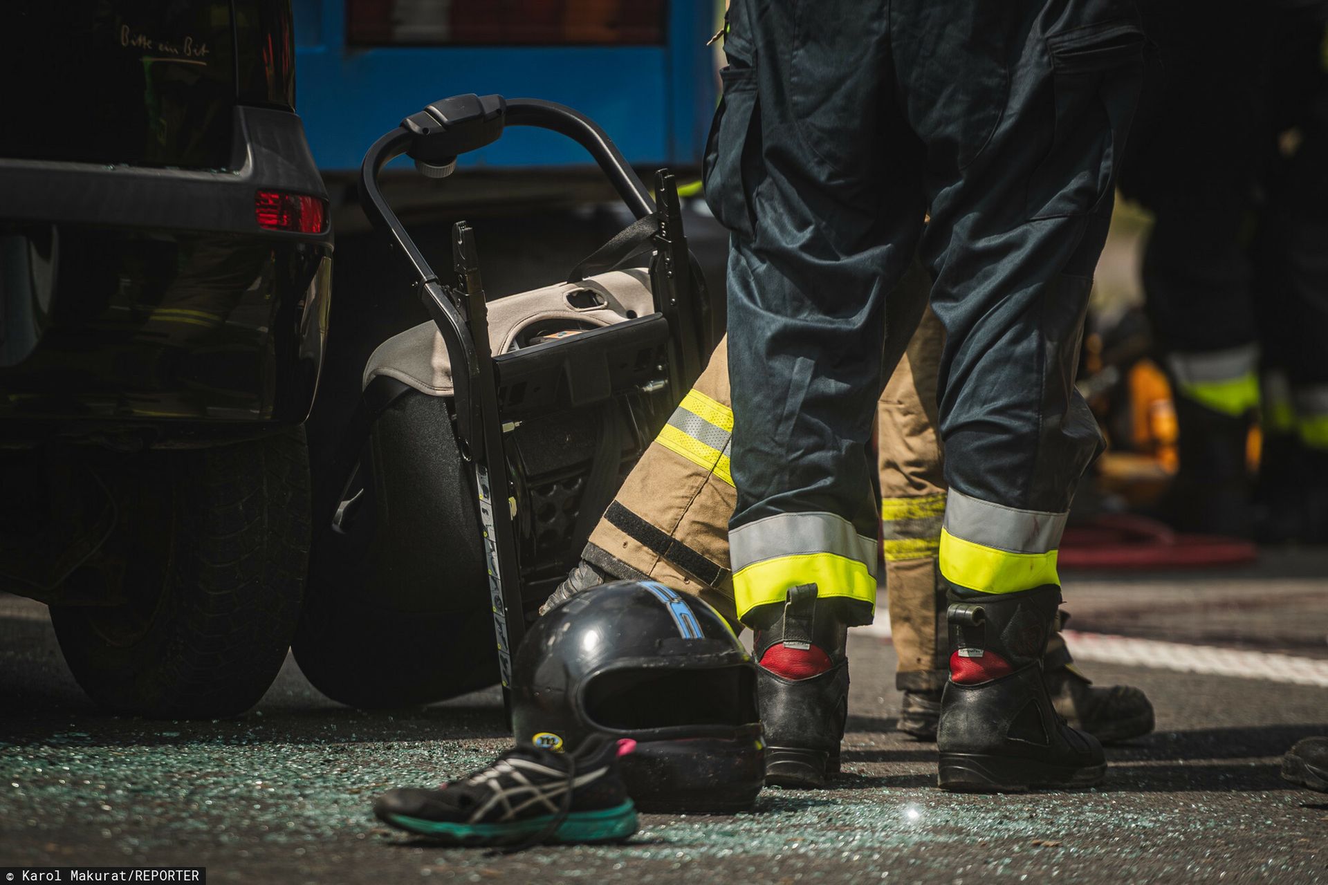 Karambol w Bełchatowie. Dwa autobusy i kilka samochodów