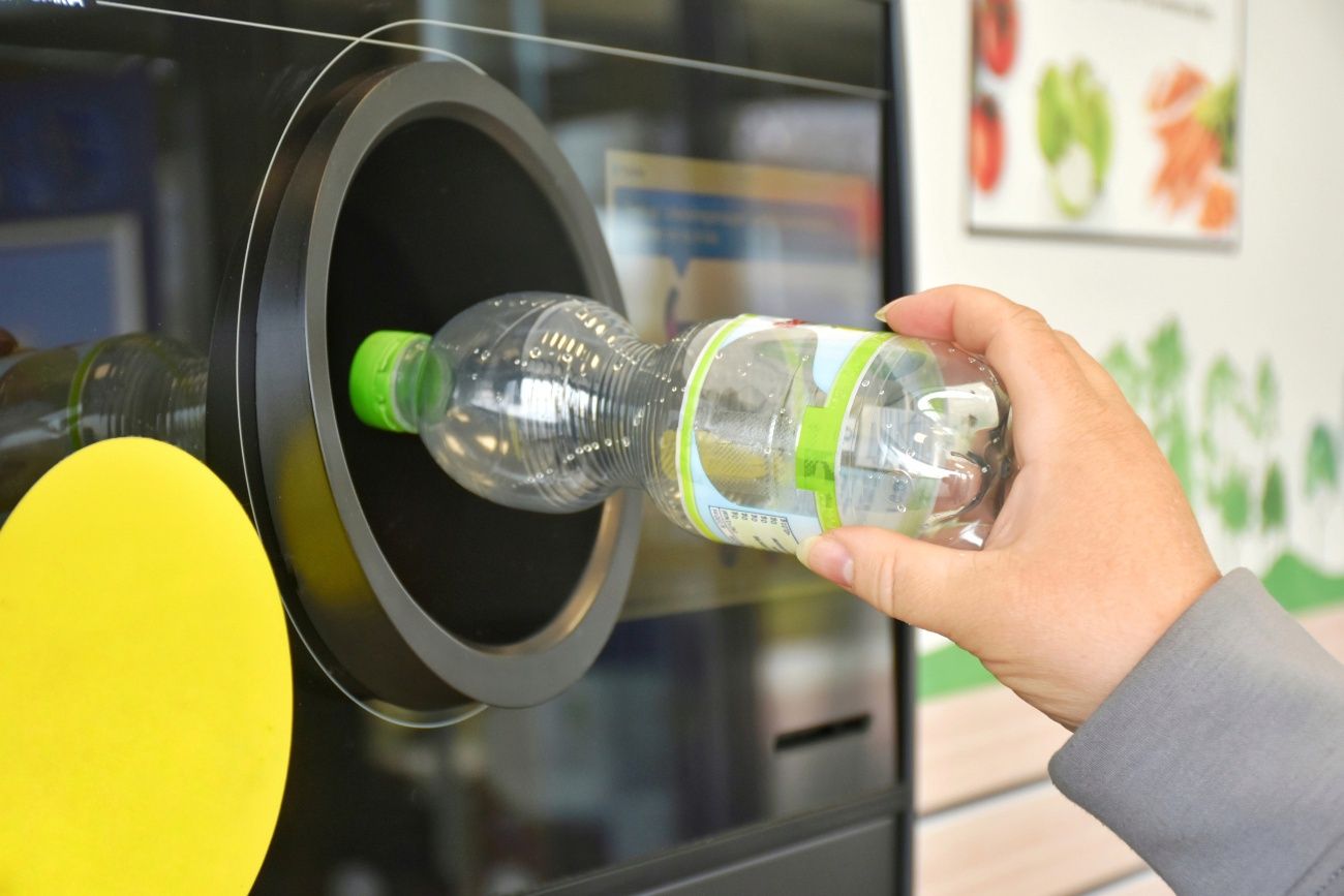 Od dziś ważna zmiana w Biedronce. Dotyczy systemu kaucyjnego