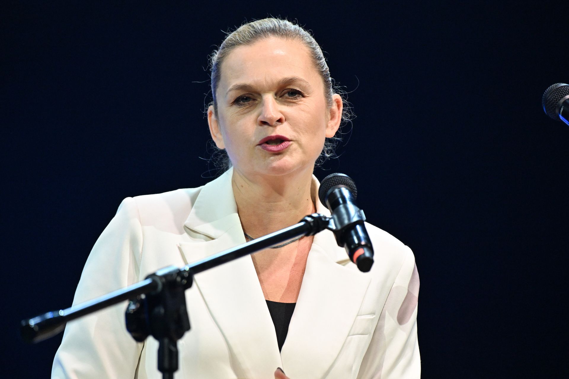 Nowacka o nieobowiązkowych pracach domowych. "Nie wycofuję się"