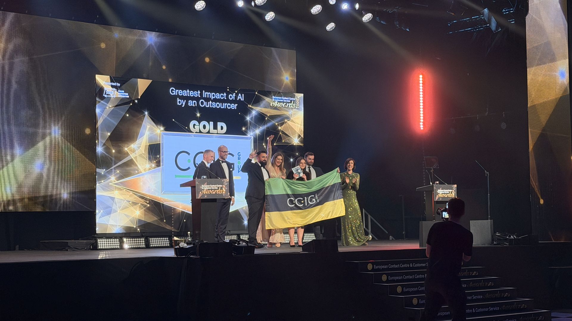 CCIG Group z europejską nagrodą za AI w obsłudze klienta. Złota statuetka ECCCSA dla polskiego contact center.