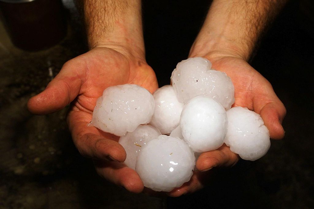 Grad wielkości piłek? Przez zmiany klimatu będzie coraz większy