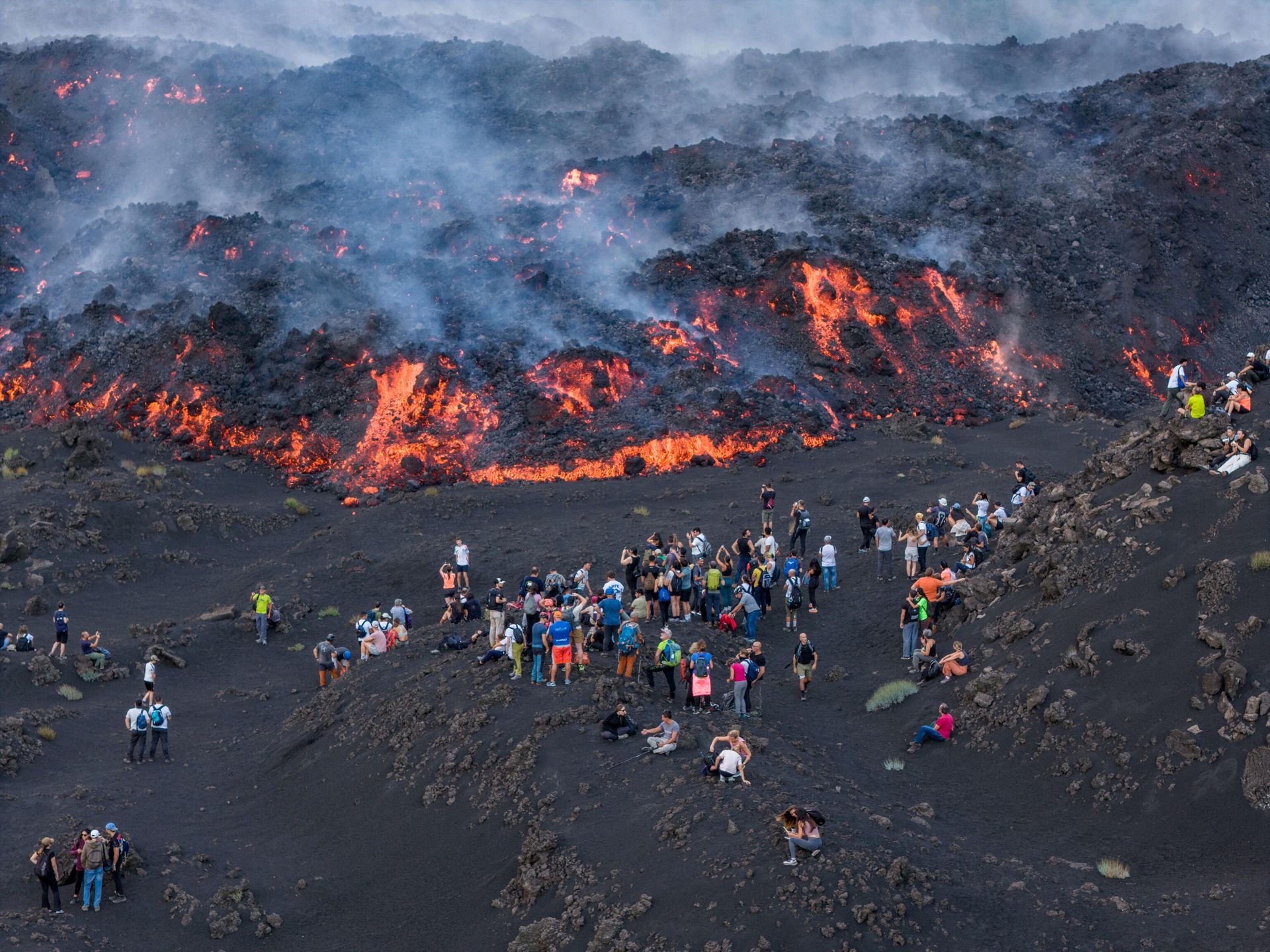 Etna nie daje za wygraną. Kryzys trwa już siódmy dzień