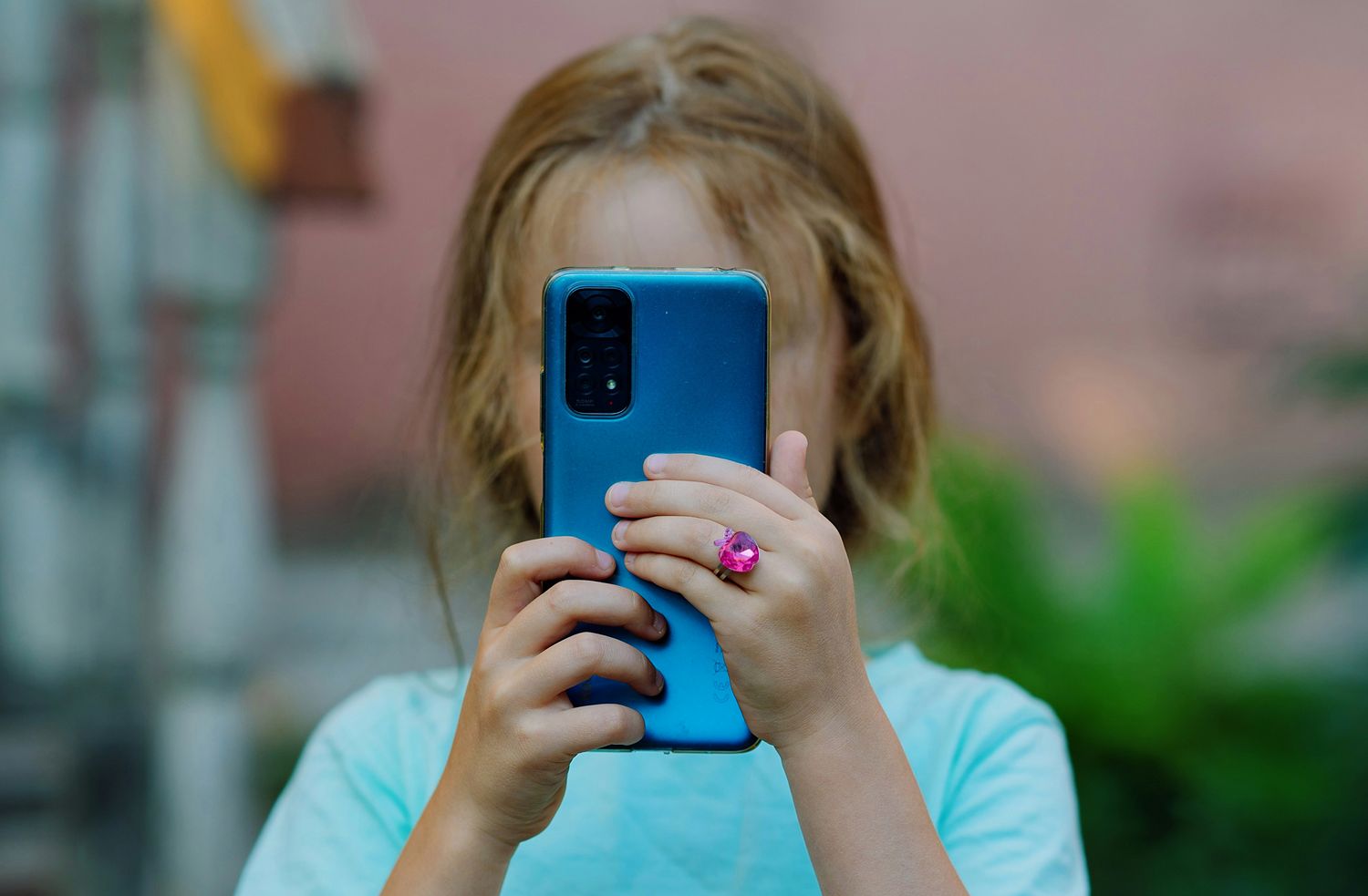 Chatboty AI pod kontrolą. Brytyjski rząd zaostrza prawo dla dzieci