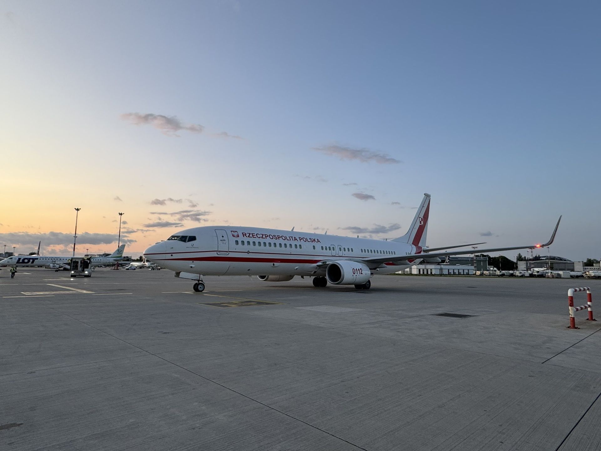 Kolejny samolot z Polakami wylądował w Warszawie. "Wszyscy są już bezpieczni"