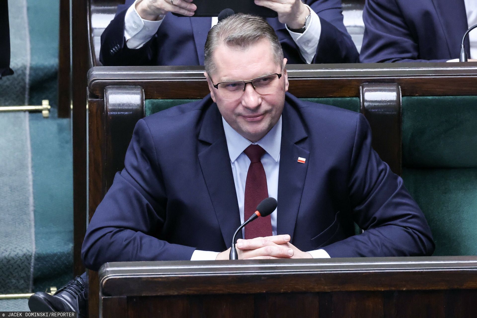 Przemysław Czarnek znów zaskoczył. W PiS muszą bronić kandydata. "To medialna operacja"