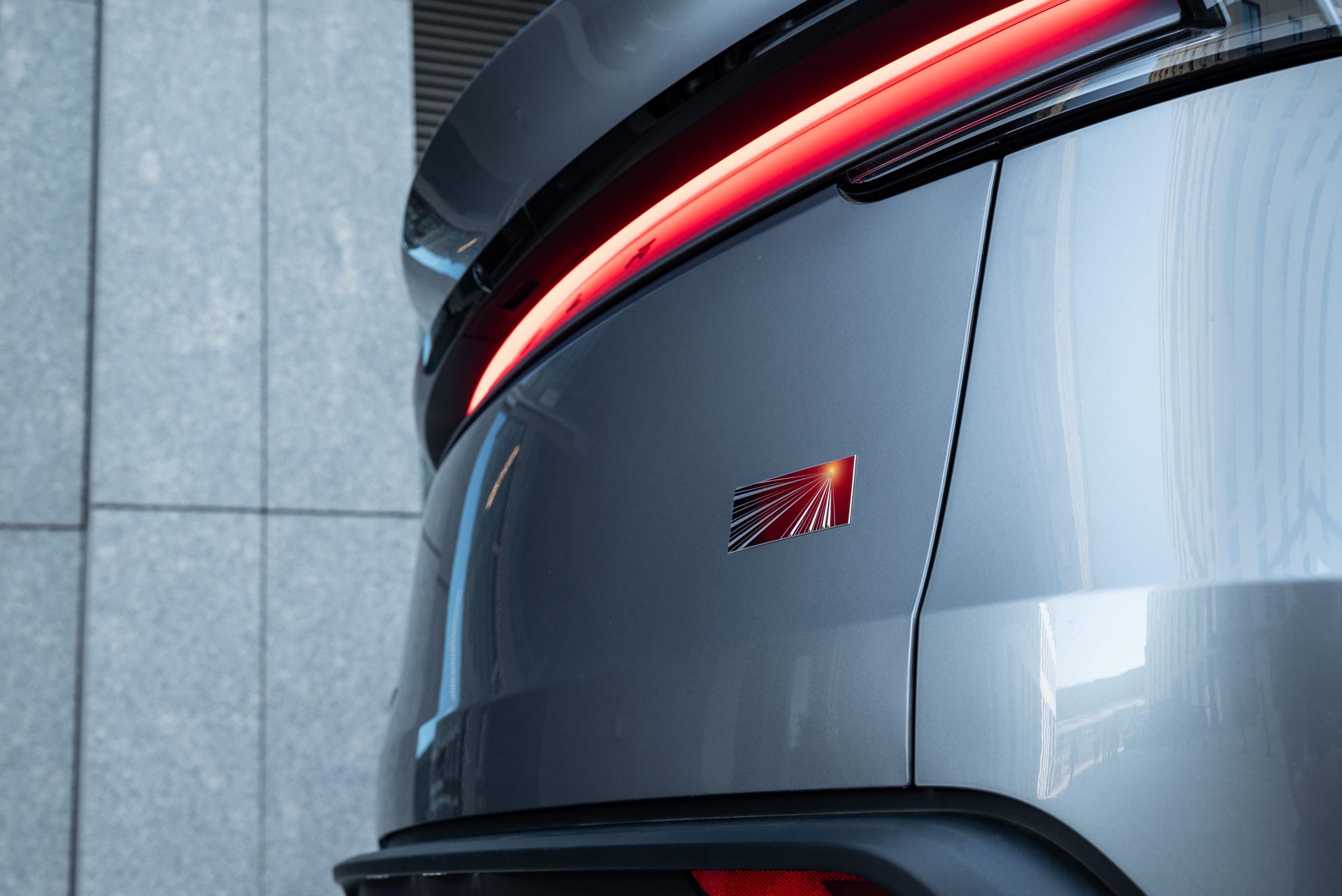 Tesla oskarżona o zawyżanie przebiegu w swoich autach