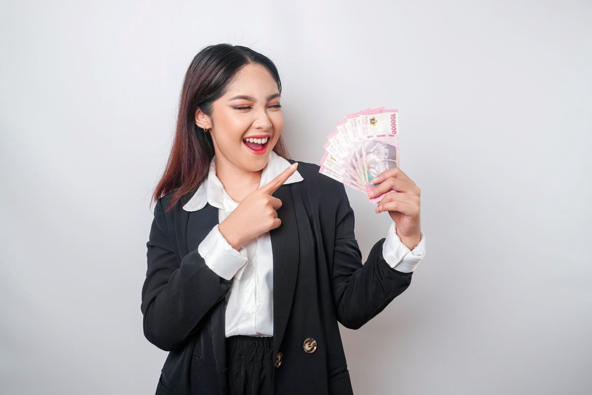 Raport placowy: kto zarabia najwięcej w marketingu i e-commerce?