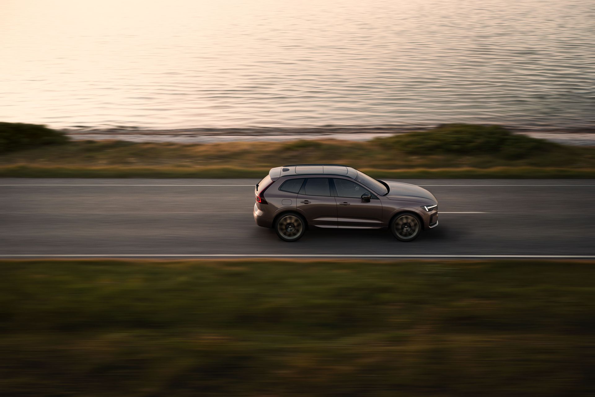 Volvo Cars z kolejnymi zwolnieniami: strata 3,7 mld i tąpnięcie akcji