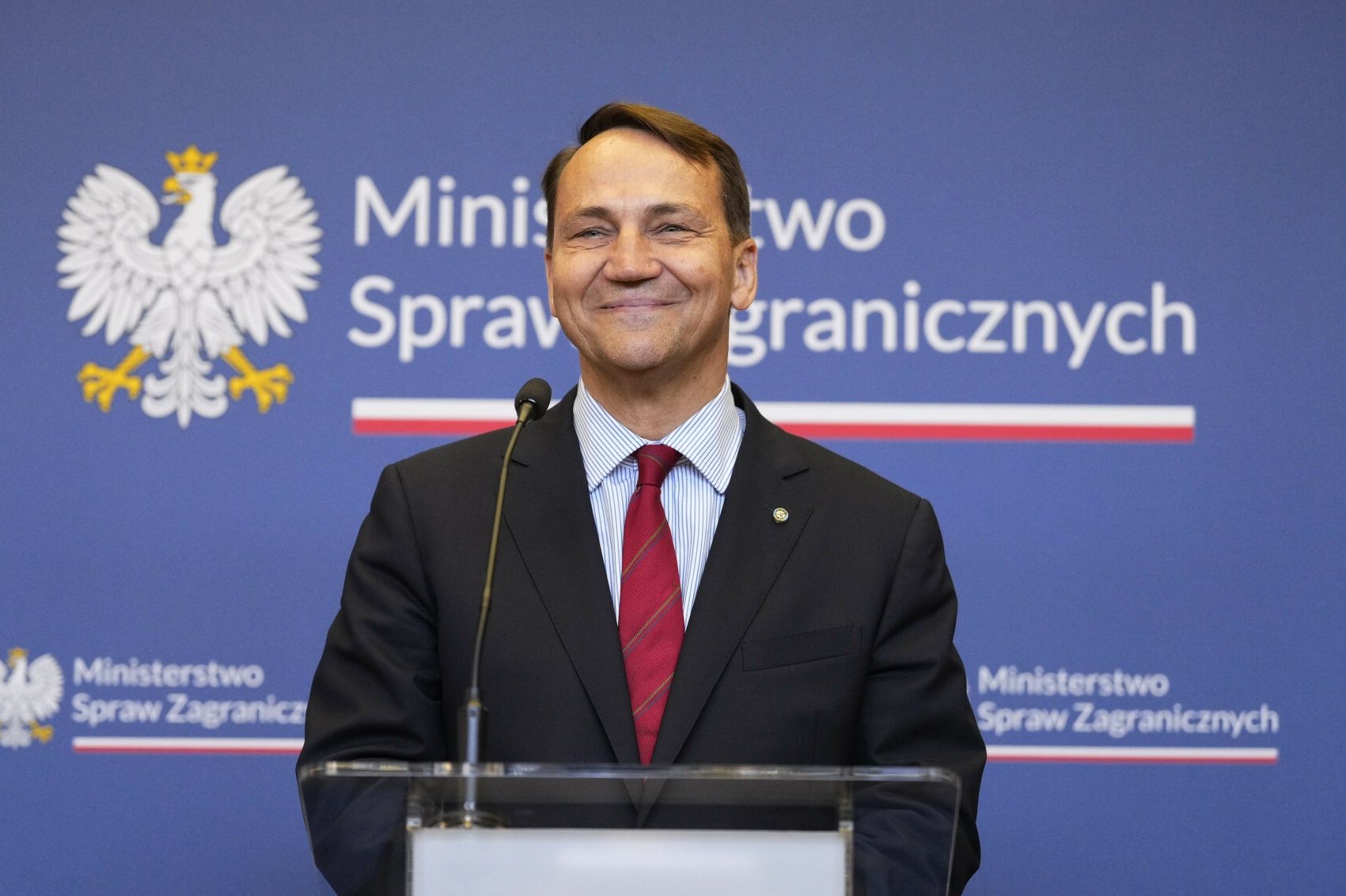 Sikorski pokazał pismo. Tak napisał do restauracji