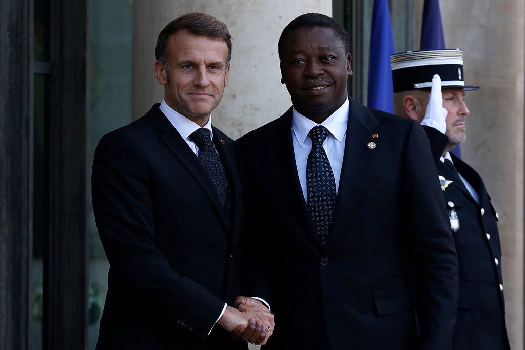 Rosja rozszerza wpływy w Afryce. Spotkanie Macrona nie pomogło