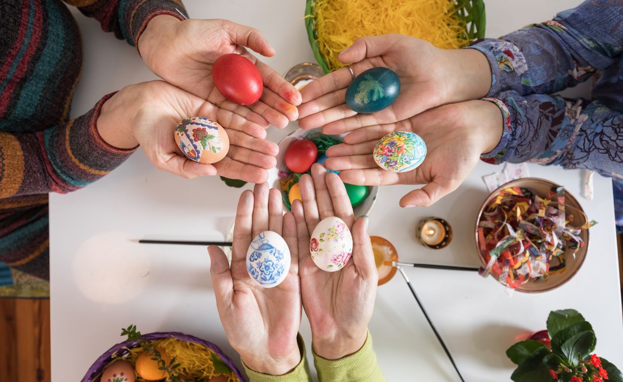 Wielkanoc 2025. Krótkie, religijne i mądre życzenia wielkanocne. Zaskocz swoich bliskich