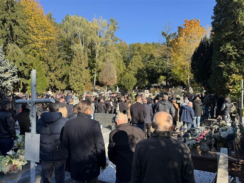 Poruszające słowa padły na cmentarzu. Pożegnali Marcina pogryzionego przez psy