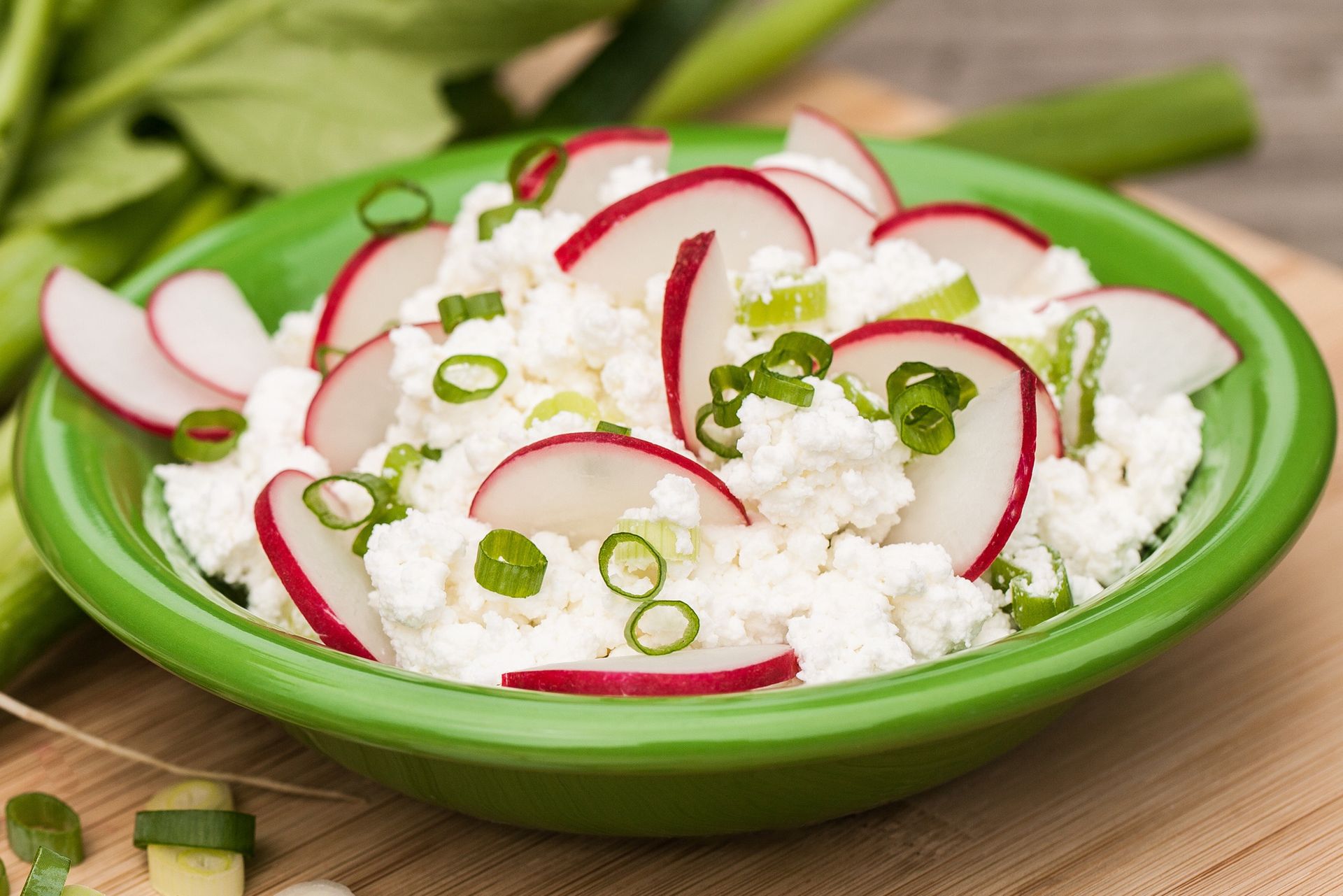 Ten twarożek nie ma w sobie laktozy. Smaruję nim kanapkę i mam pyszne śniadanie