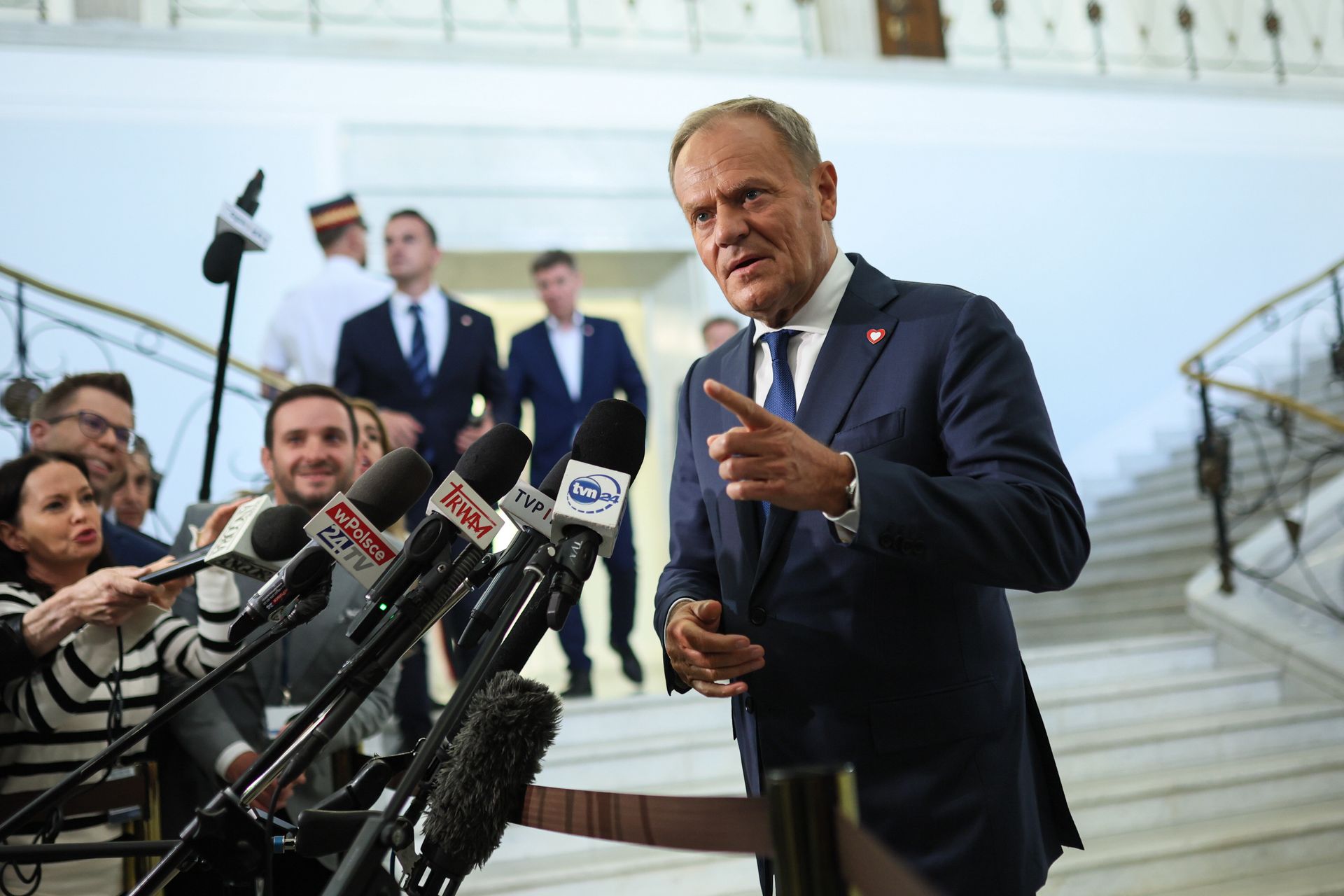 Zwrot ws. nocnej prohibicji w Warszawie. Tusk zabrał głos