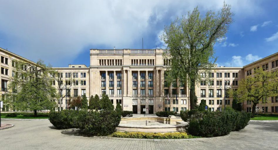 12 ofert w przetargu reklamowym Ministerstwa Finansów