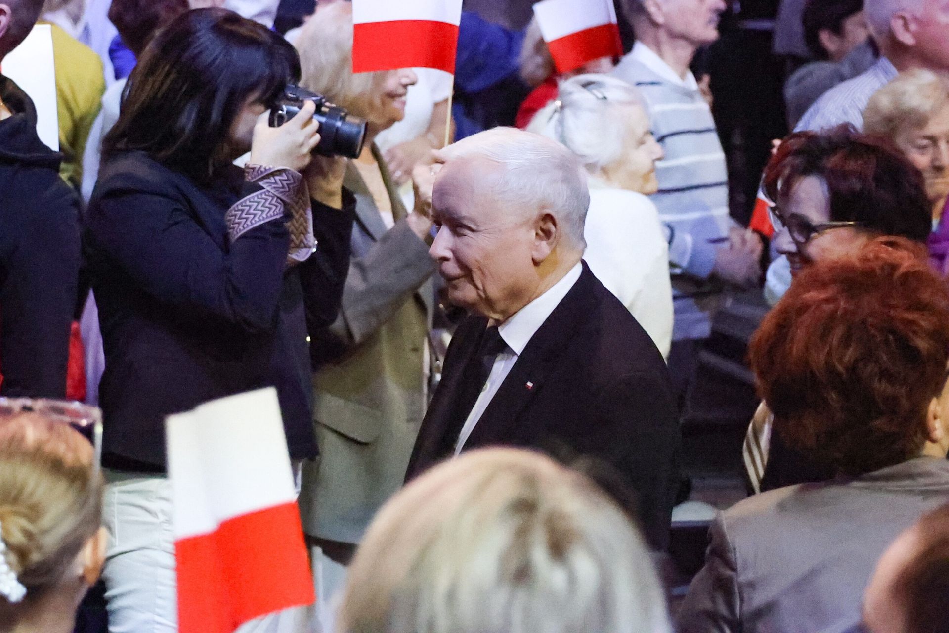Kaczyński zabrał głos przed Nawrockim. Mówił o "gryzieniu trawy"