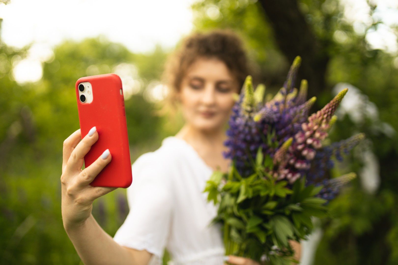 Jak wybrać etui na telefon dopasowane do stylu życia i modelu telefona?