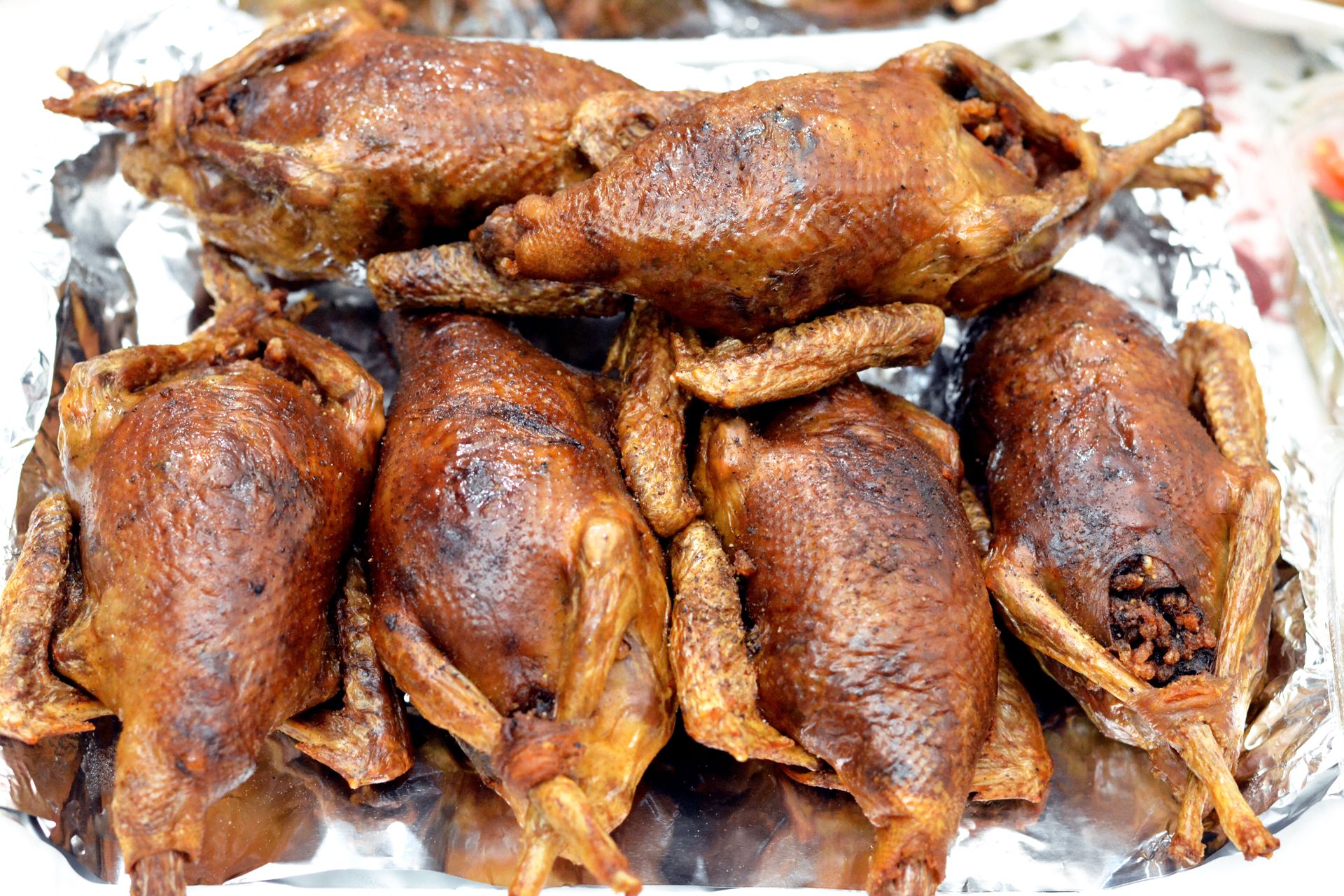 U nas hałasują na parapetach. Egipcjanie pieką i serwują na obiad