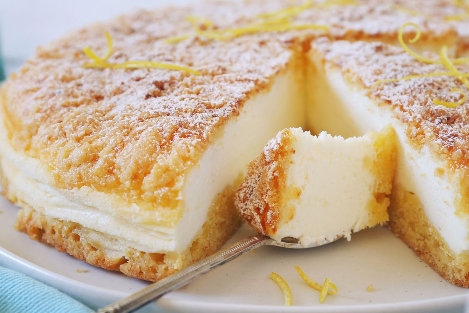 W PRL-u moja babcia piekła je często. Doskonale zastępuje serniczek