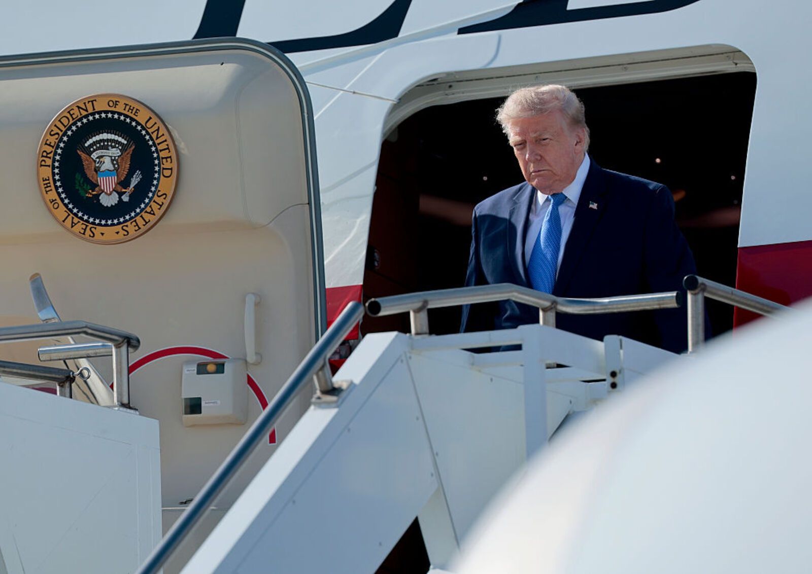 Tajemniczy lot z Turcji. Trump mówi wprost