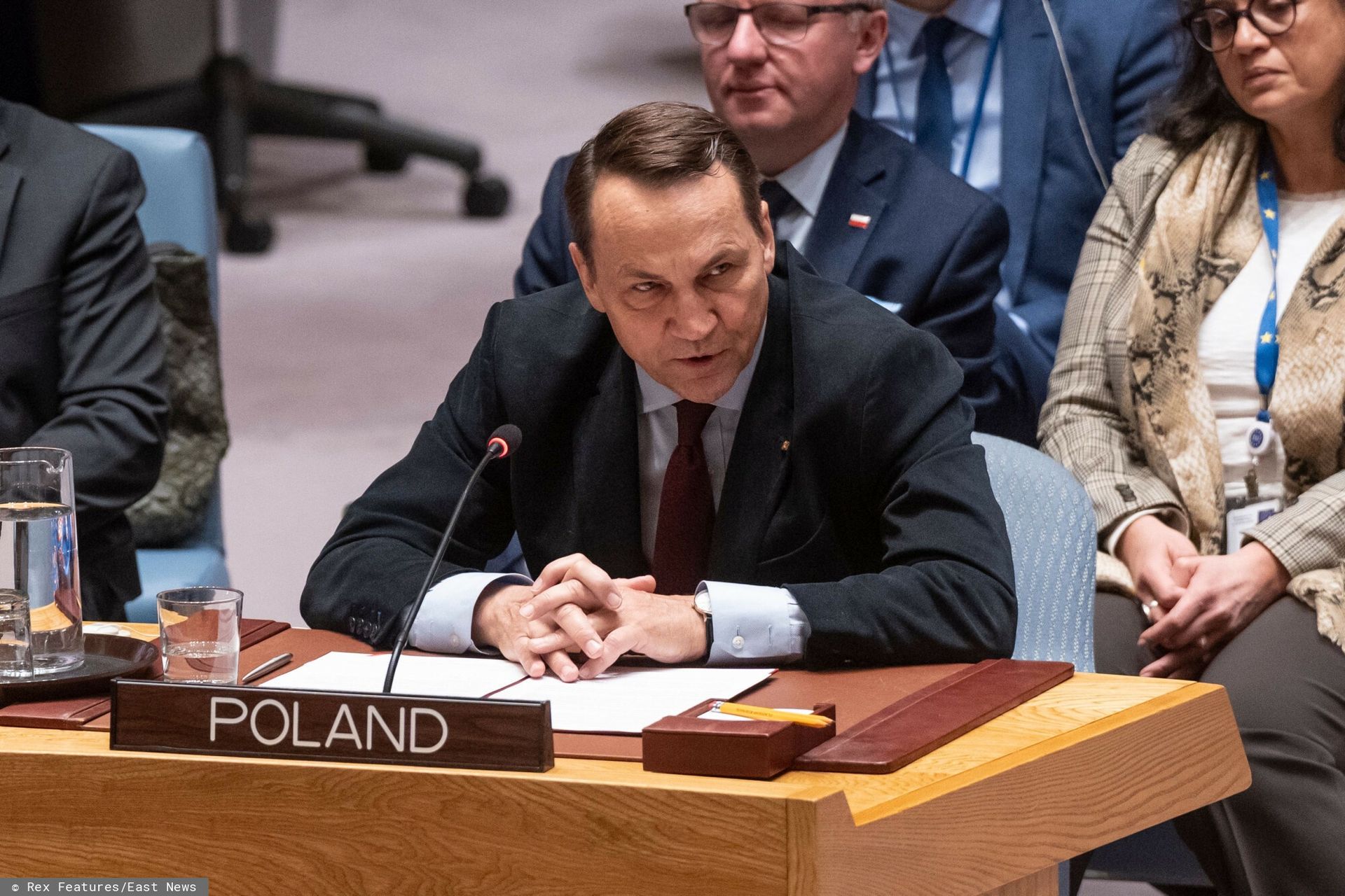 Sikorski do Ławrowa. "Siergiej, powiedz swojemu szefowi: Już wystarczy"