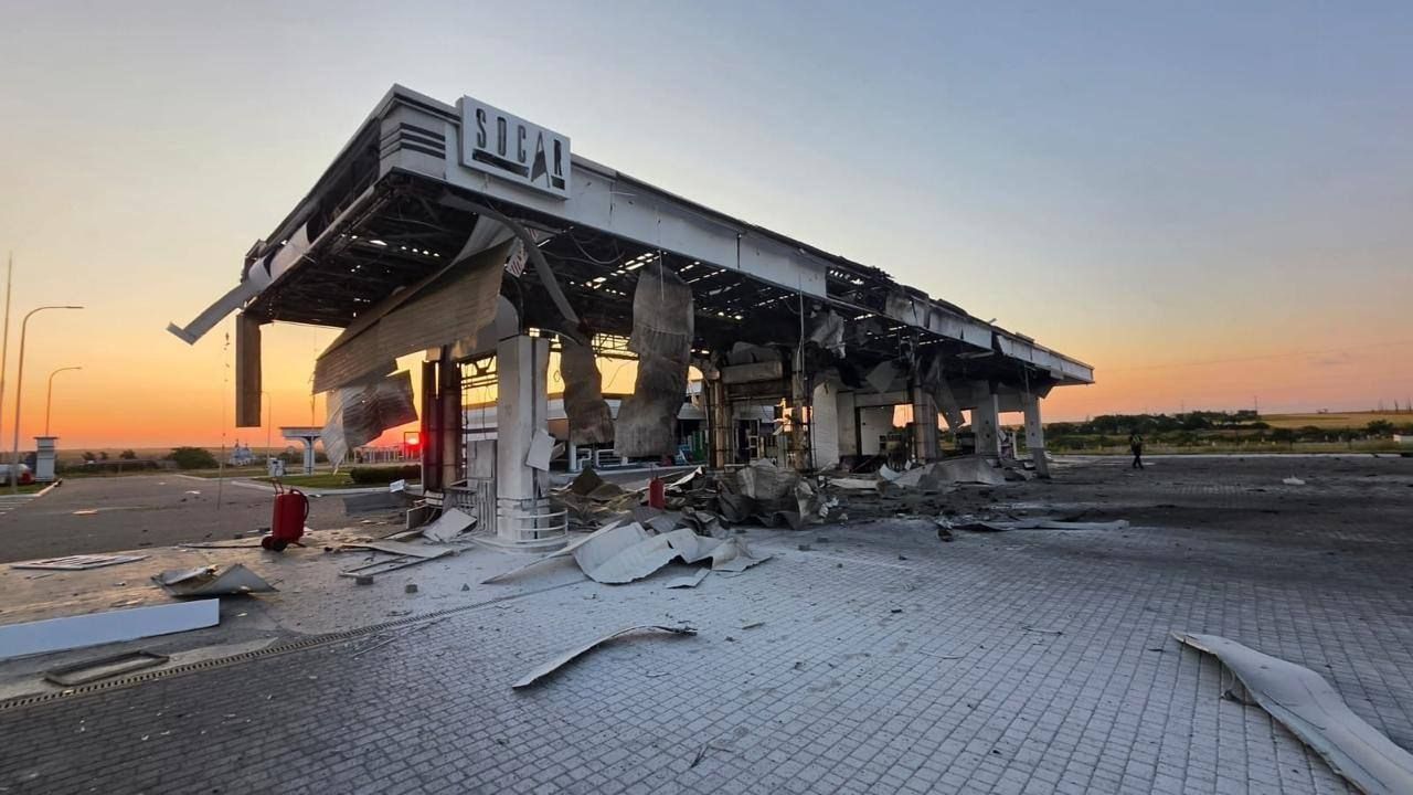 Rosyjski dron zniszczył stację SOCAR. Azerbejdżan wezwał ambasadora