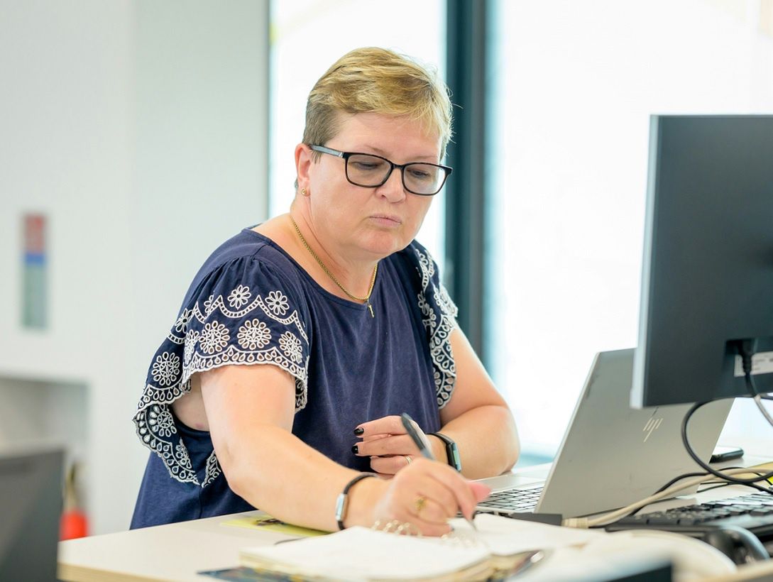 AI zastąpi polskich urzędników? Korzysta z niej co drugi