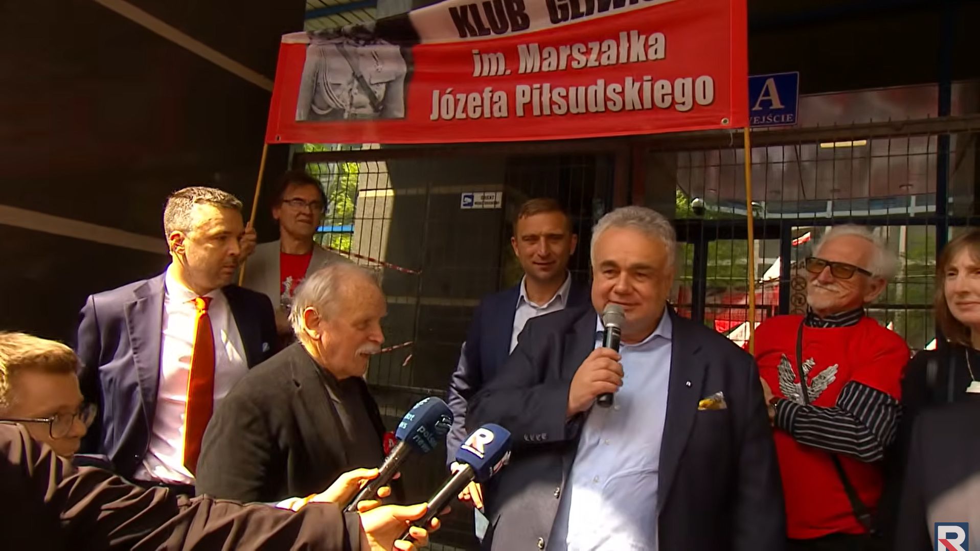 Stowarzyszenie Przyjaciół Republiki chce oferować ubezpieczenia. Ambicje o "grupie konsumenckiej"