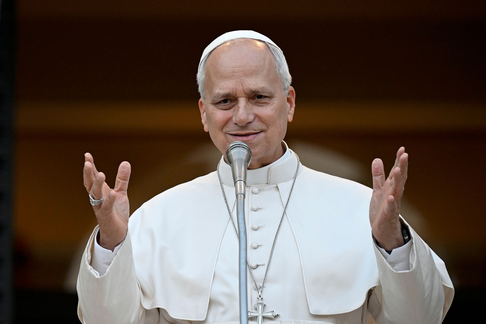 Tłumy chcą zobaczyć papieża we Francji. Koszt wizyty zwala z nóg