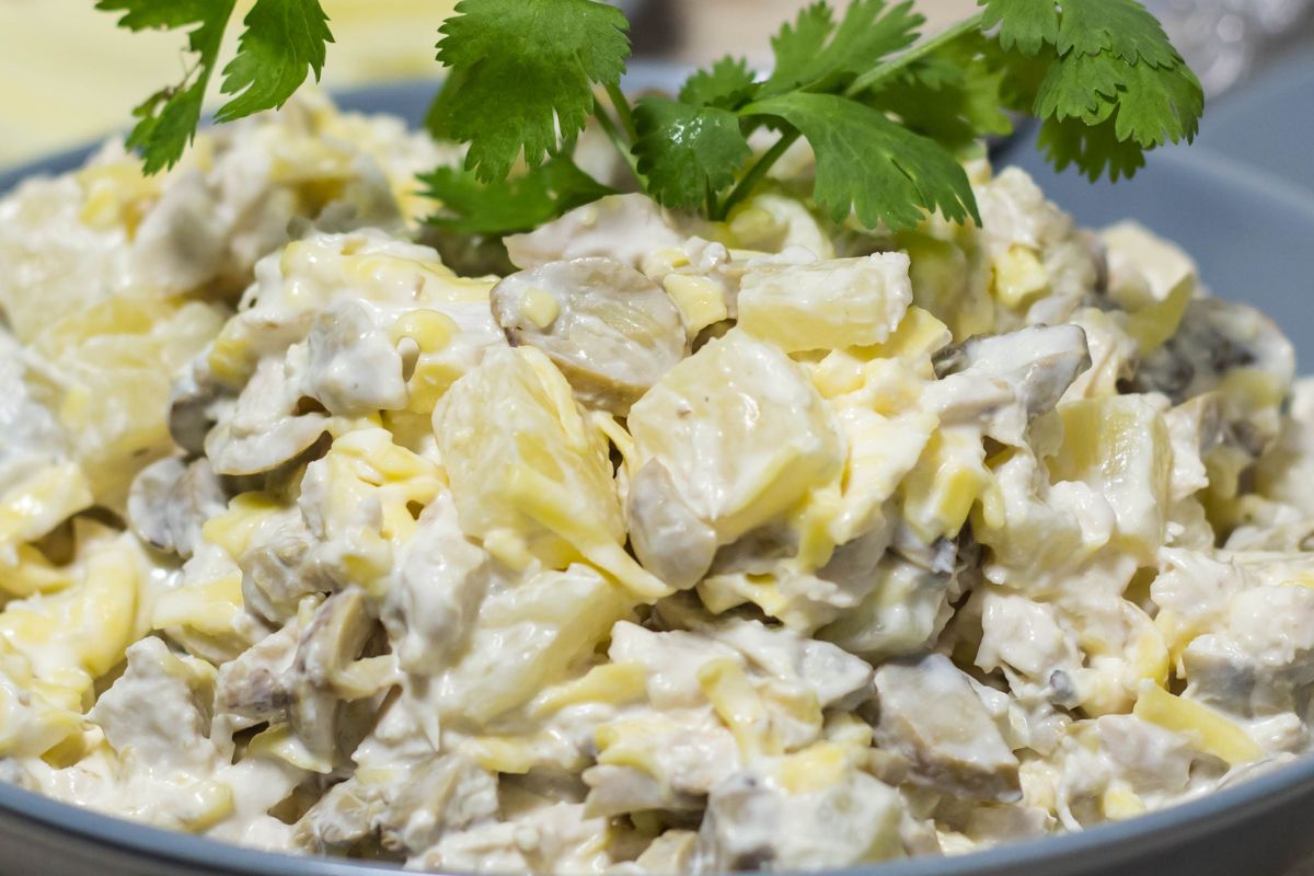 Na domówce u sąsiadów spróbowałam sałatki pieczarkowej. Tak pyszna, iż do domu wróciłam z przepisem