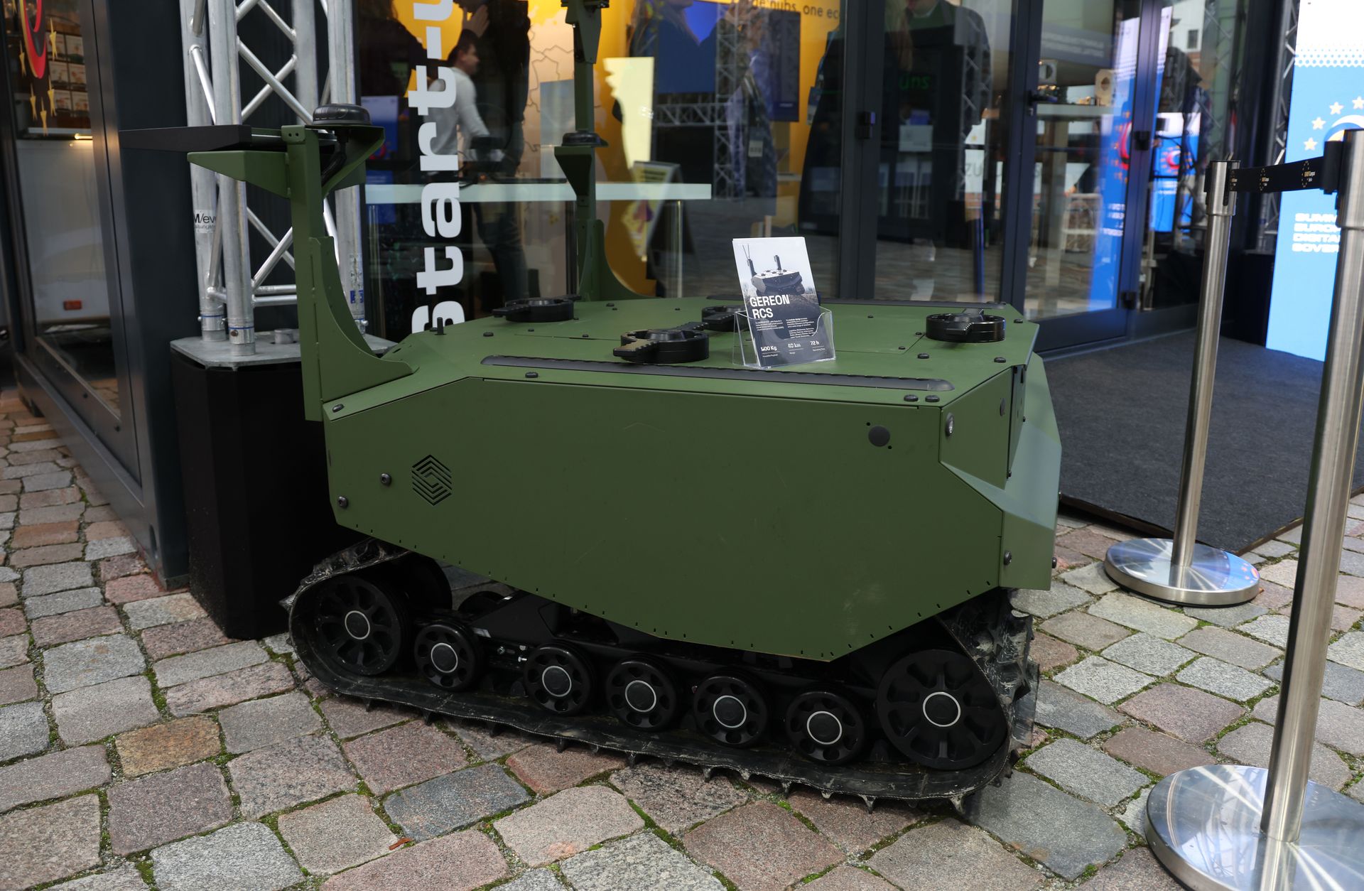 "Pokonały wszystkie przeszkody". Bezzałogowe pojazdy naziemne dla Ukrainy