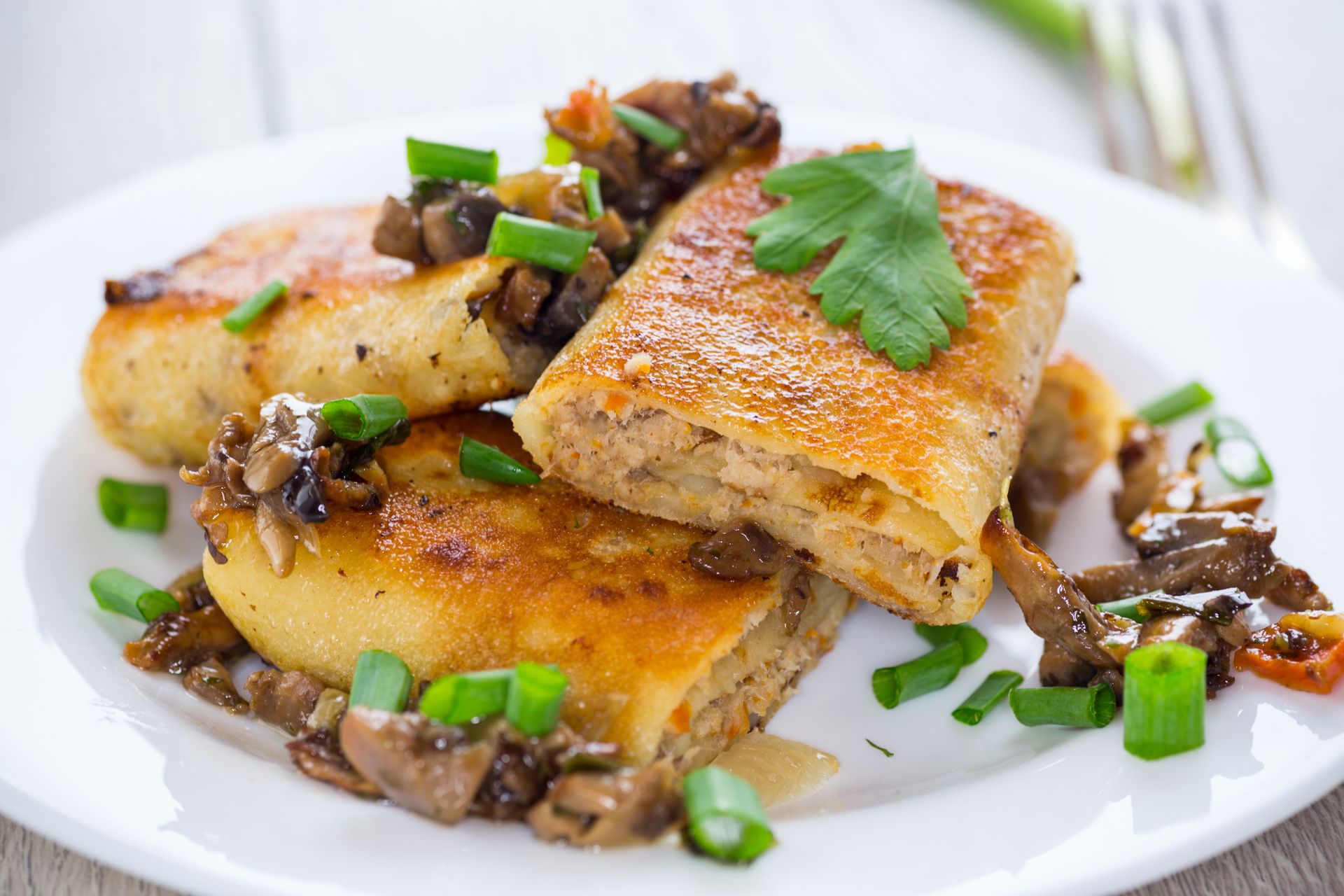 Zamiast krokietów robię naleśniki po kurpiowsku. Farsz jest tak dobry, iż mąż wyjada łyżeczką