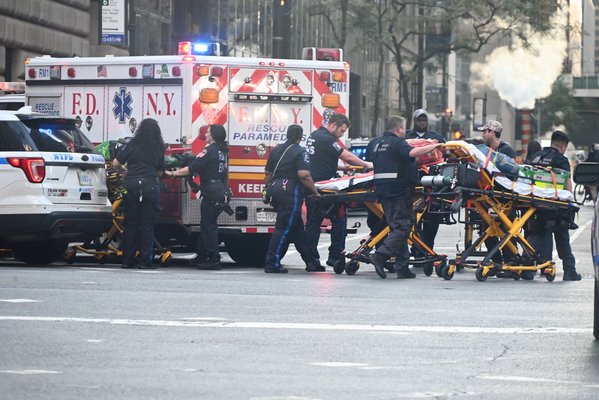 Strzały w centrum Manhattanu. Są zabici i ranni