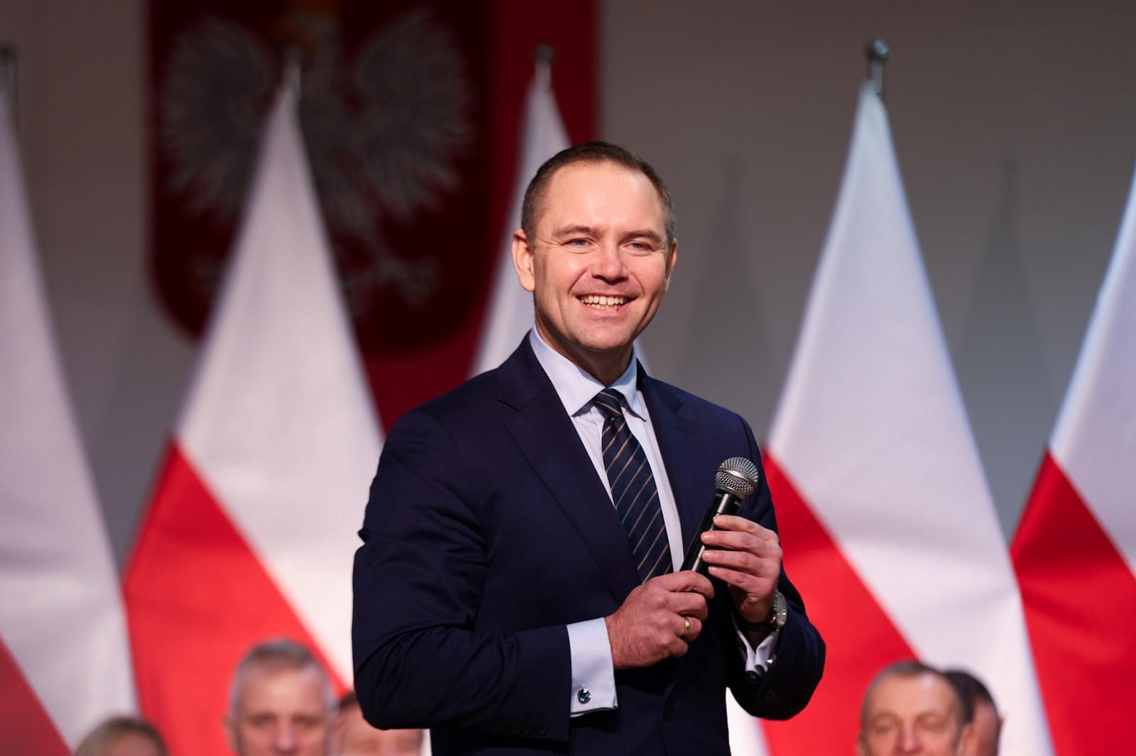 Liczą na "efekt debat". Znamy taktykę Patola i Socjal na Gospodarza